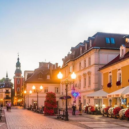 Hotel Restauracja Caspar Еленя-Гура Экстерьер фото